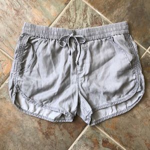 Gap relaxed gray shorts size small